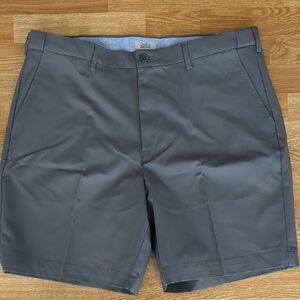 Mens Flat Front Dark Gray Shorts by Croft & Barrow, Size 42, NEW, nwt